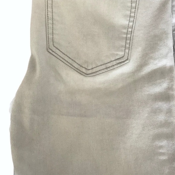 Old Navy Rockstar Mid Rise Skinny Jeans - Picture 10 of 10